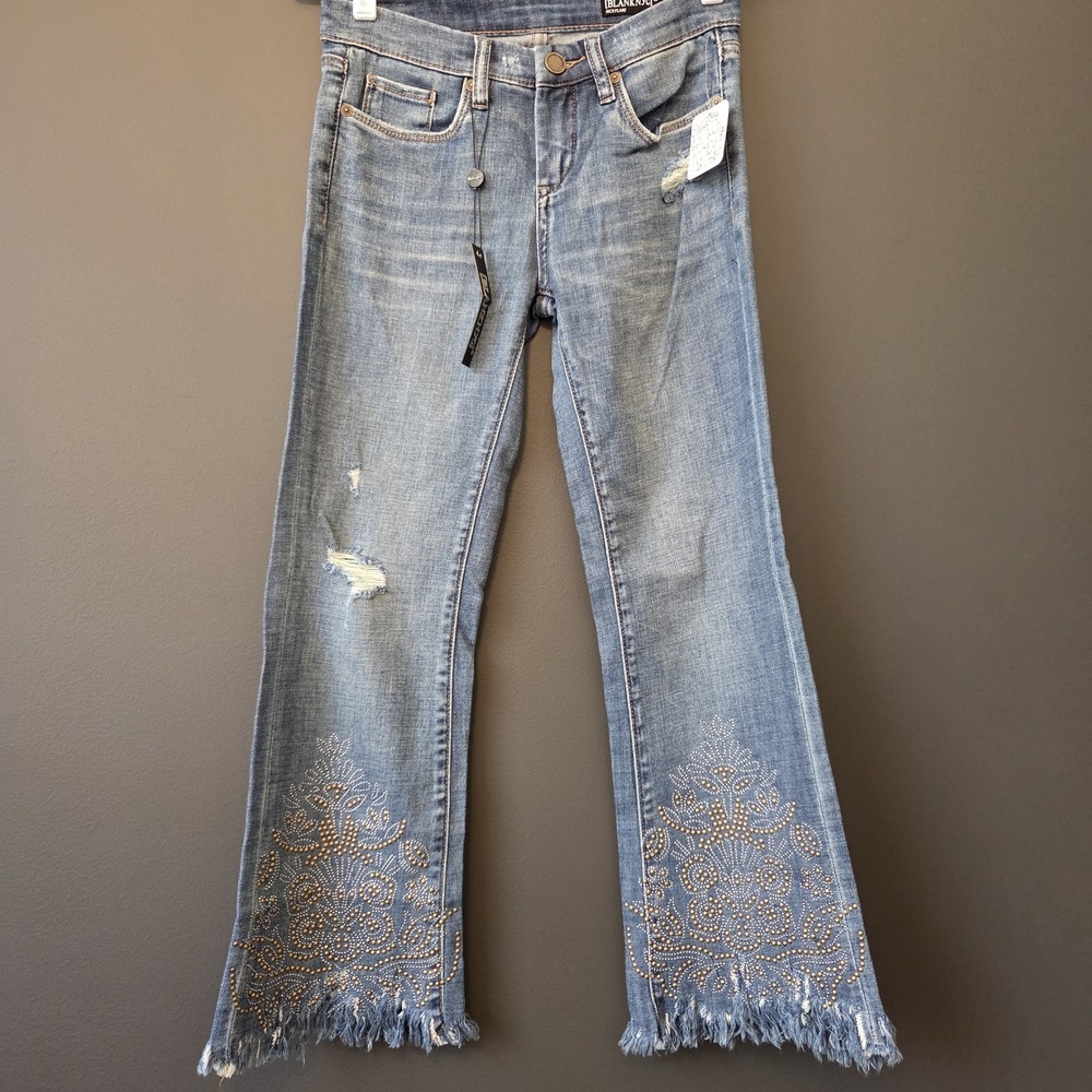 NWT Free People‎ BlankNYC Jeans Women's Size 24 Boho Fray Crop Studs Embroidered